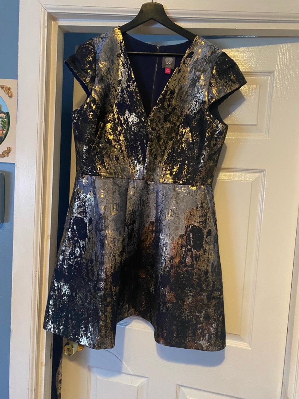 Vince Camuto Navy and Gold Metallic V-Neck Party Dress